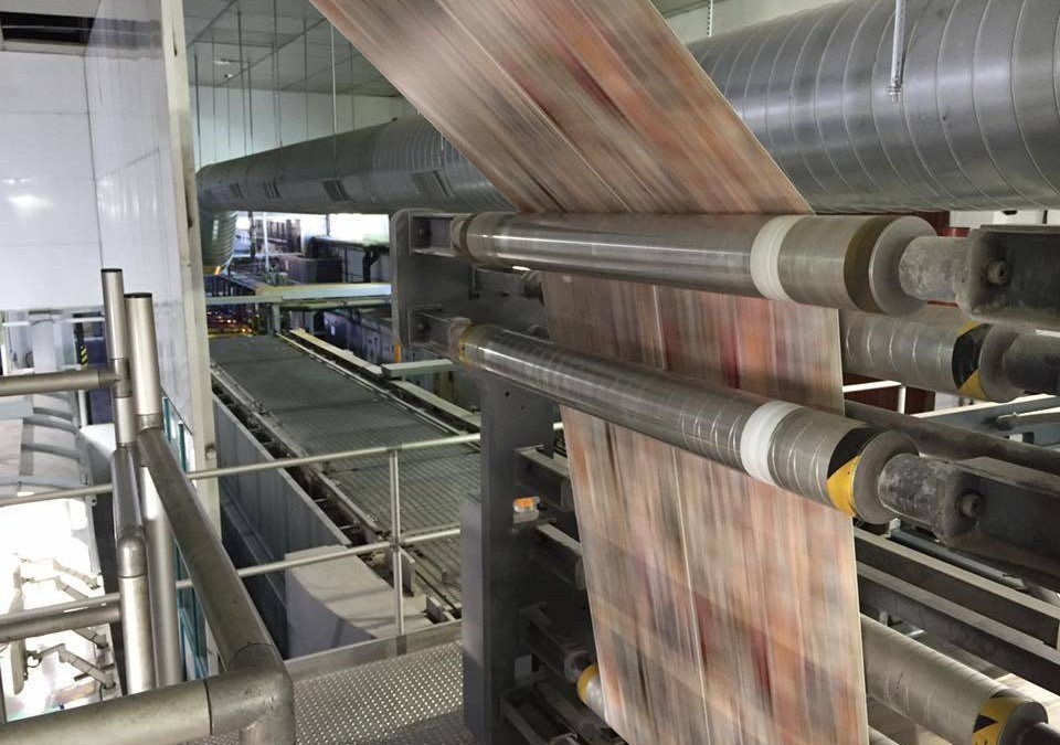 Sistema de aislamiento termo-acústico de la rotativa Goss Sunday 2000.